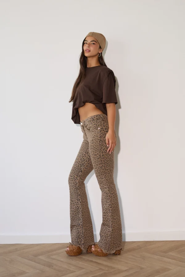 LEOPARD FLAIR JEANS