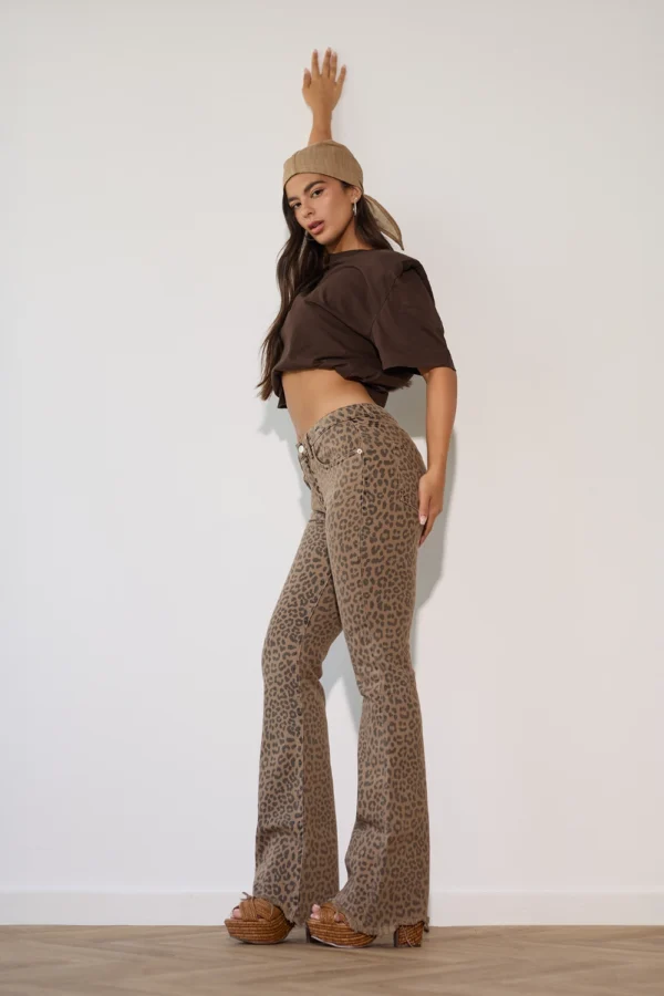 LEOPARD FLAIR JEANS