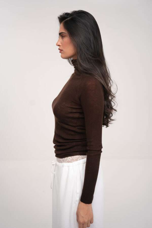LISE  HIGH COLLAR SLIM - FIT