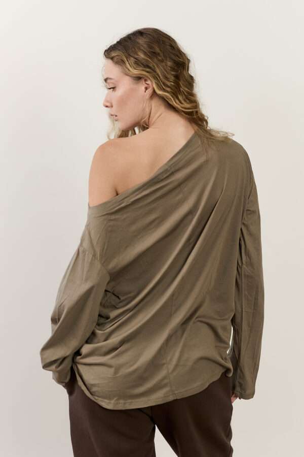 CELIA OF- SHOULDER SHRIT