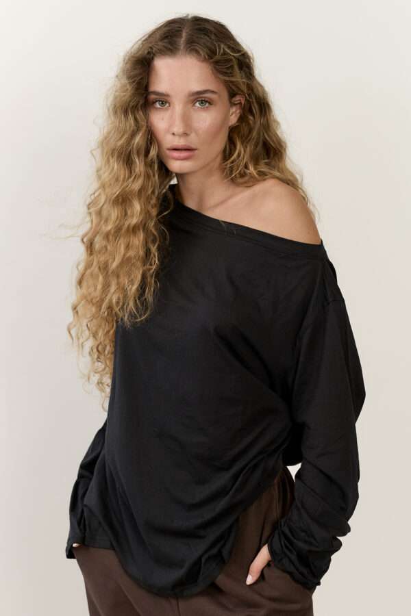 CELIA OF- SHOULDER SHRIT