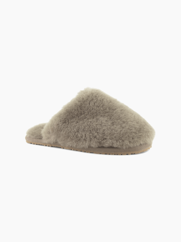 כפכף פרווה קוזי - MOU PATCH SHEARLING SLIPPER – תמונה 2