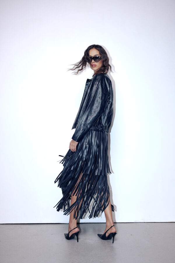 חצאית מקסי סטייטמנט פרנזים - Noir Leather Fringe Maxi Skirt